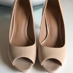 Very pretty women’s high heeled shoes